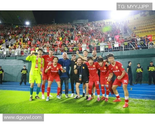 足球球队球星是否已经回信了球迷的热切期待与反响 足球球队球星是否已经回信了球迷的热切期待与反响